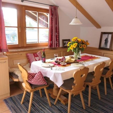 Ski In Out! Gemuetliche Dachgeschosswohnung Konigsleiten Esterno foto